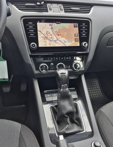 Škoda Octavia — sličica 16