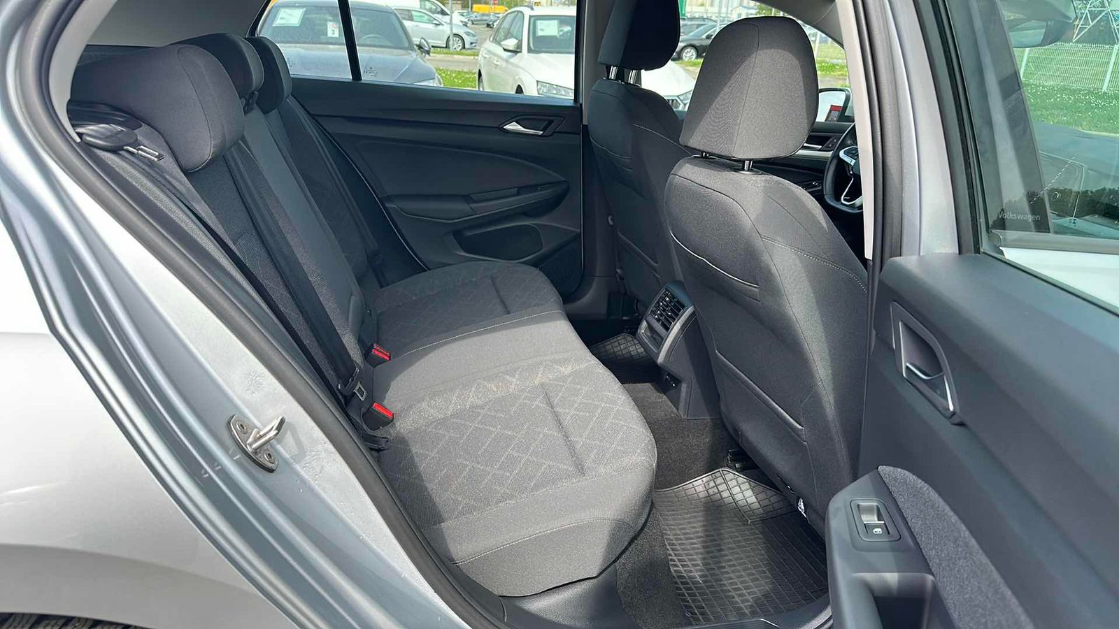 2024 Volkswagen Golf — fotografija 10