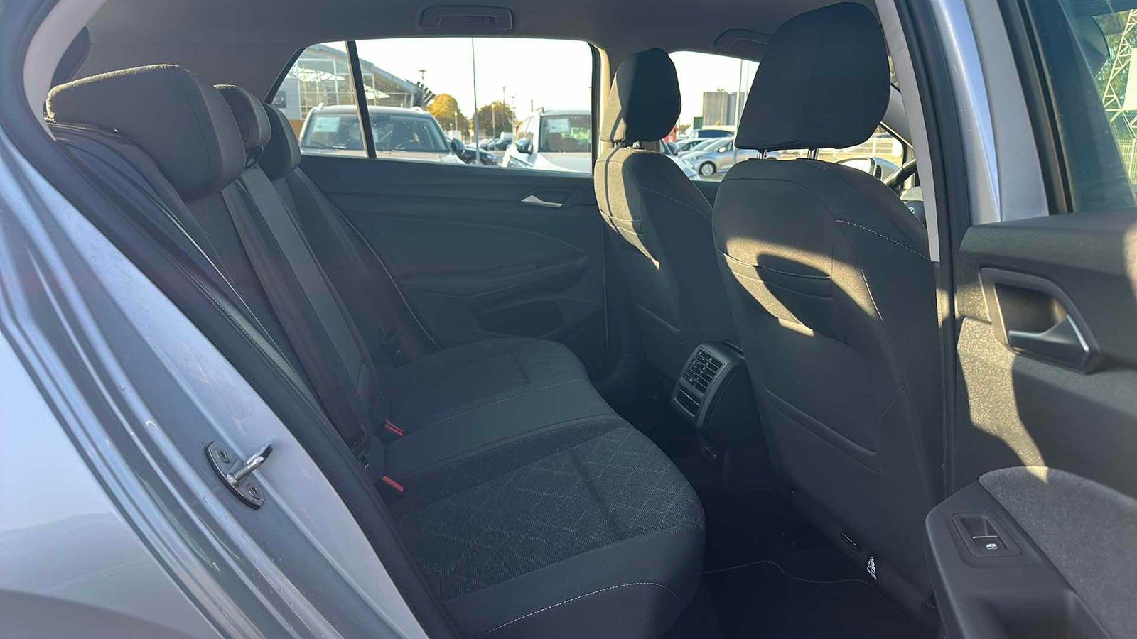 2023 Volkswagen Golf — fotografija 10