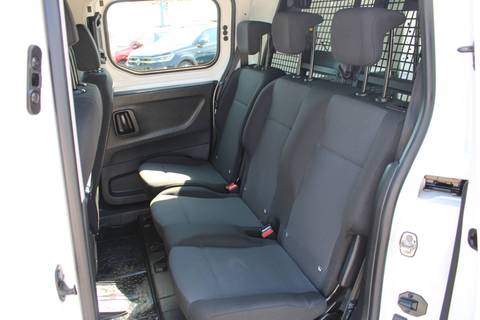 2021 Opel Combo — sličica 11