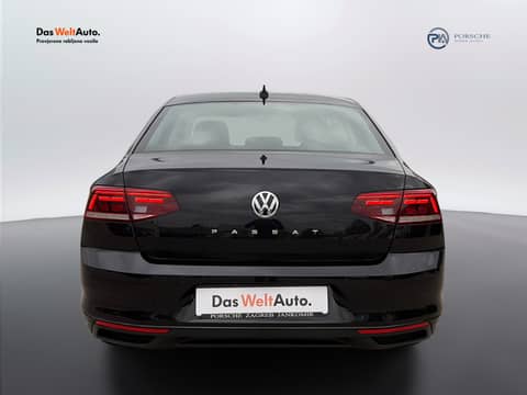 2020 Volkswagen Passat — sličica 5