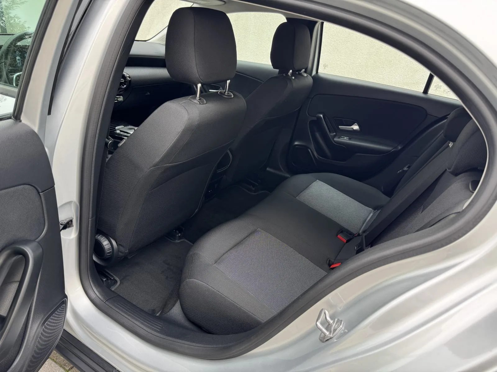 2020 Mercedes-Benz A-klasa — fotografija 22