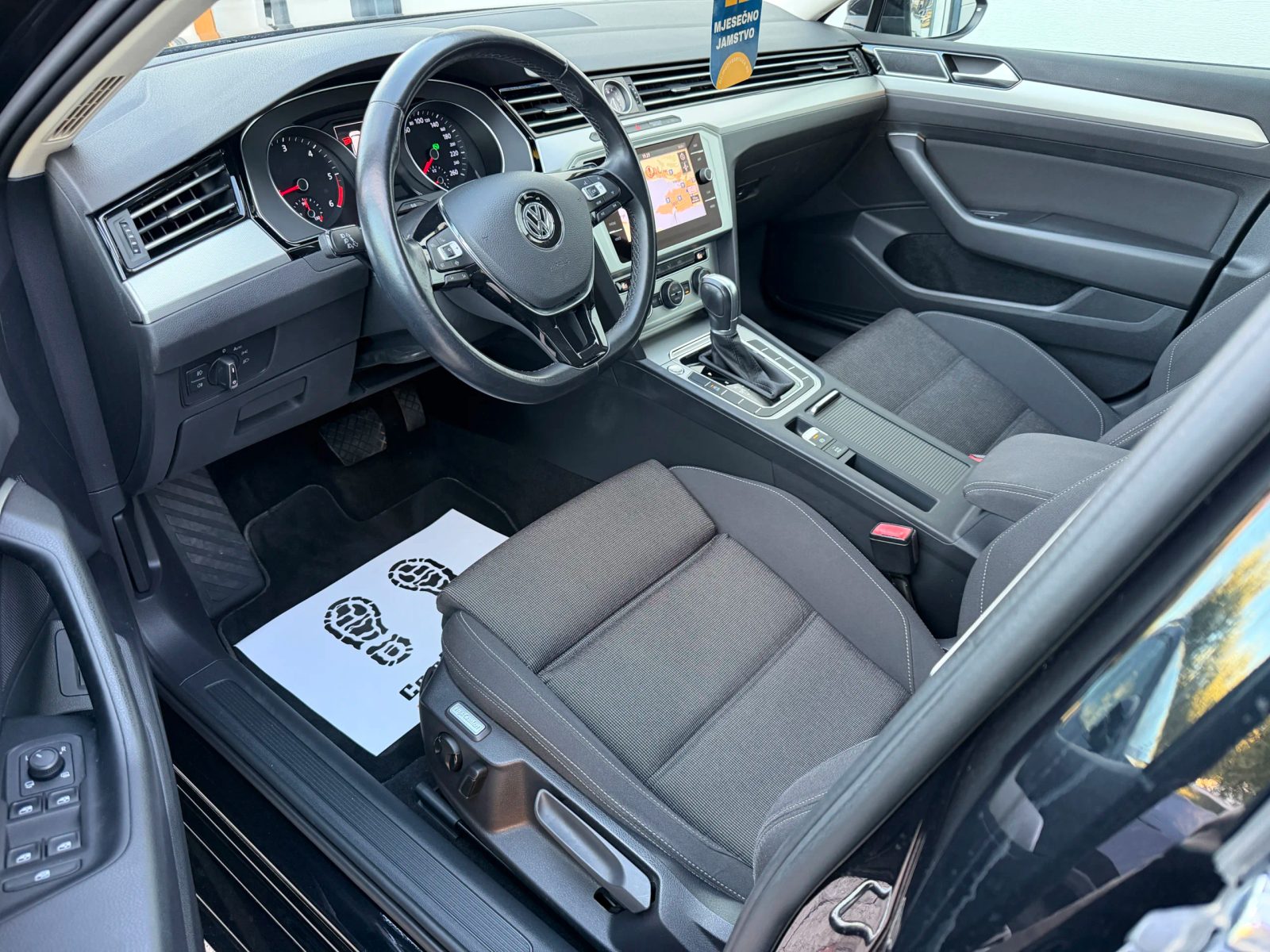 2019 Volkswagen Passat — fotografija 14