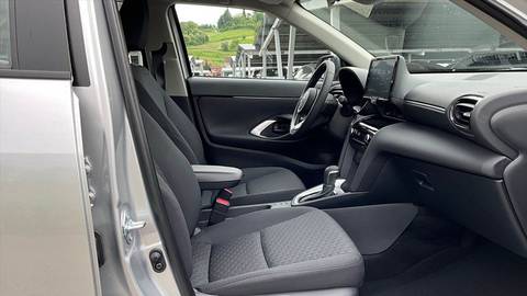 2026 Toyota Yaris Cross — sličica 8