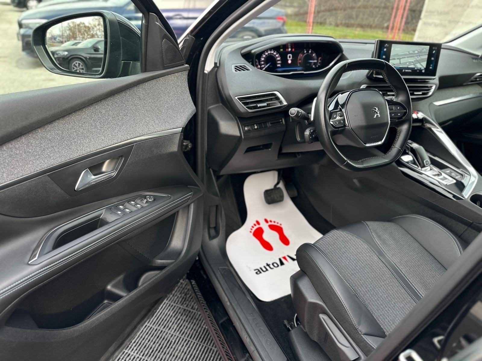 2022 Peugeot 5008 — fotografija 6