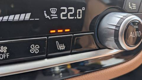 2022 BMW Serija 5 — sličica 17