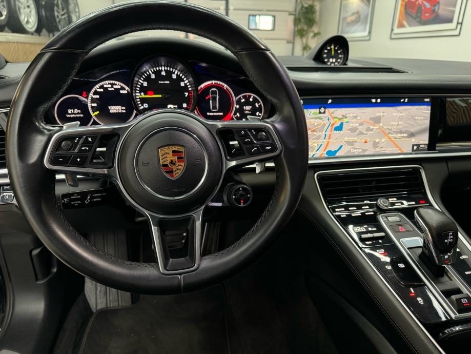 2018 Porsche Panamera — fotografija 9