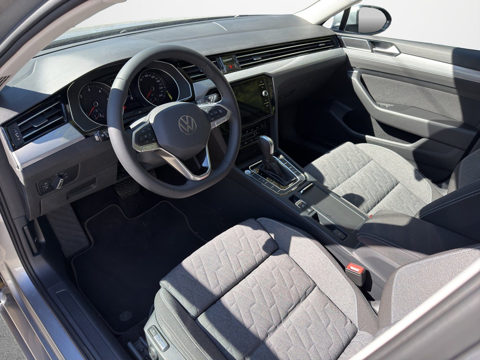 2023 Volkswagen Passat Variant — fotografija 7