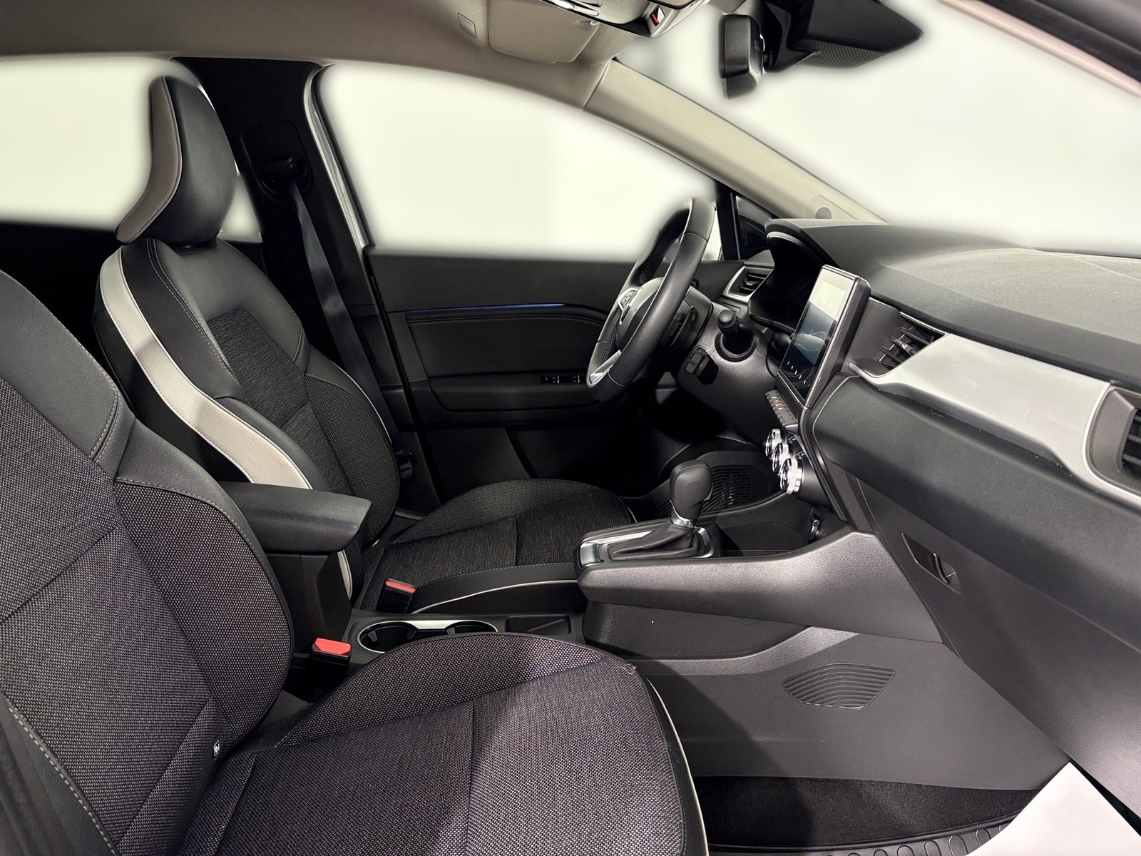 2023 Renault Captur — fotografija 22