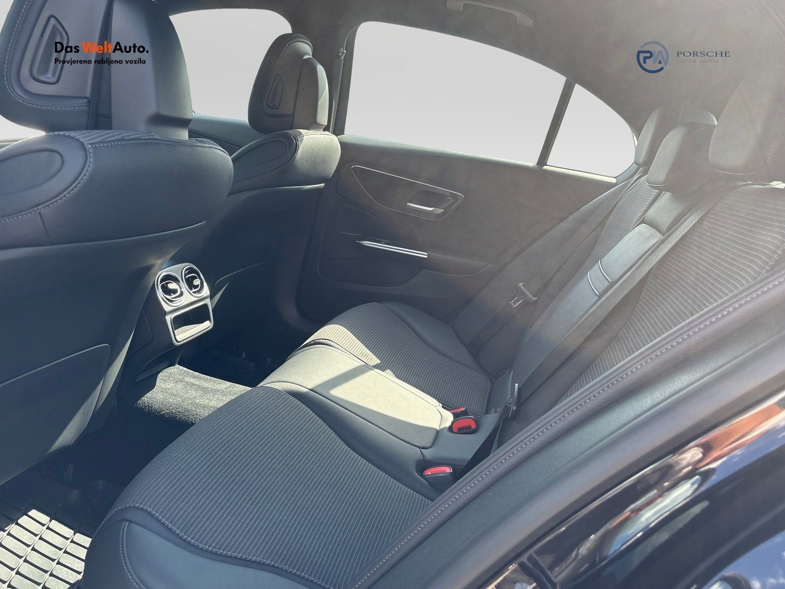 2024 Mercedes-Benz C-klasa — fotografija 10