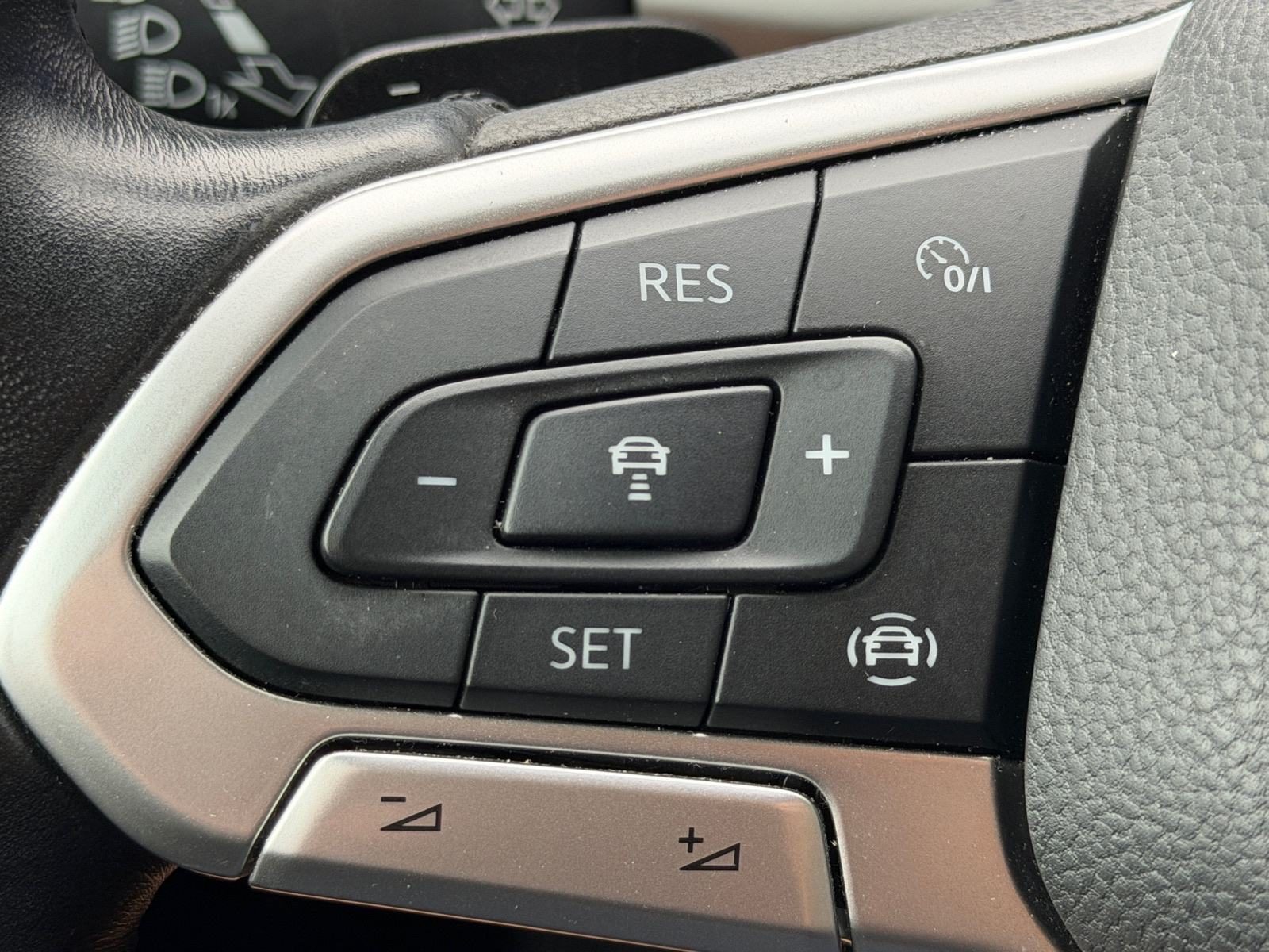 2023 Volkswagen Golf — fotografija 11