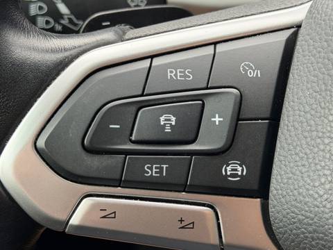 2023 Volkswagen Golf — sličica 11