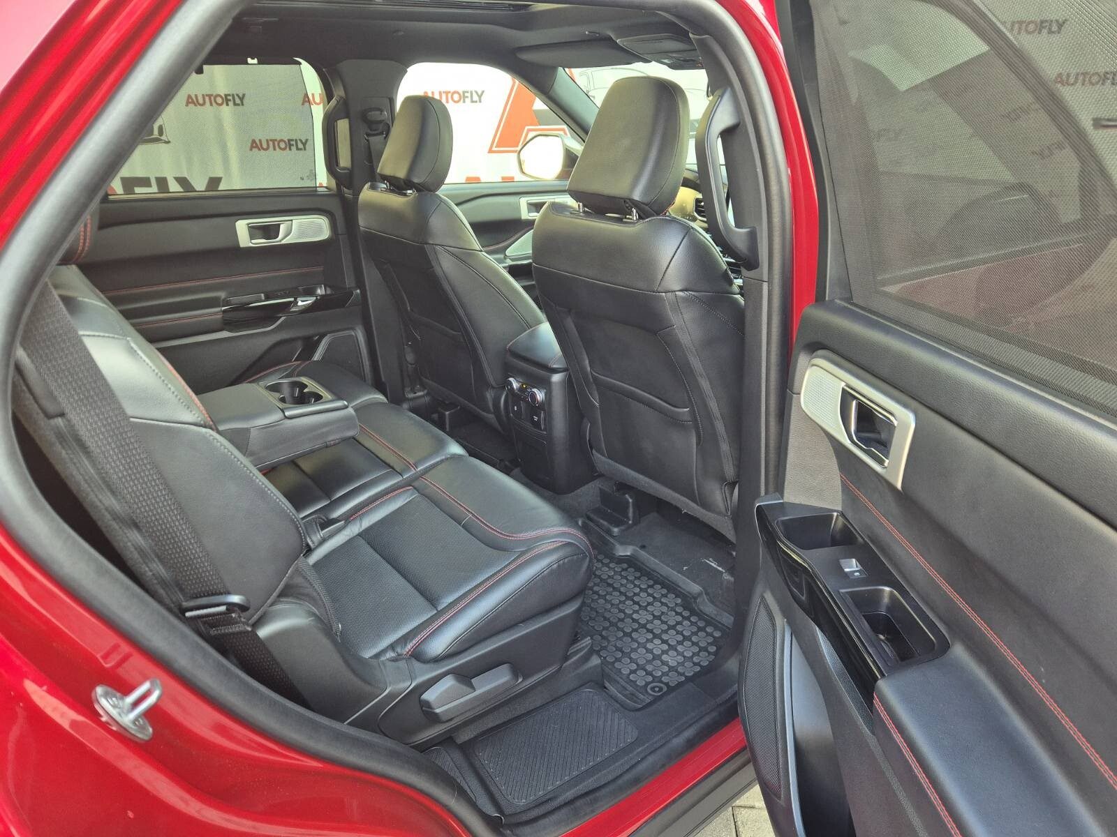 2023 Ford Explorer ST-Line — fotografija 15