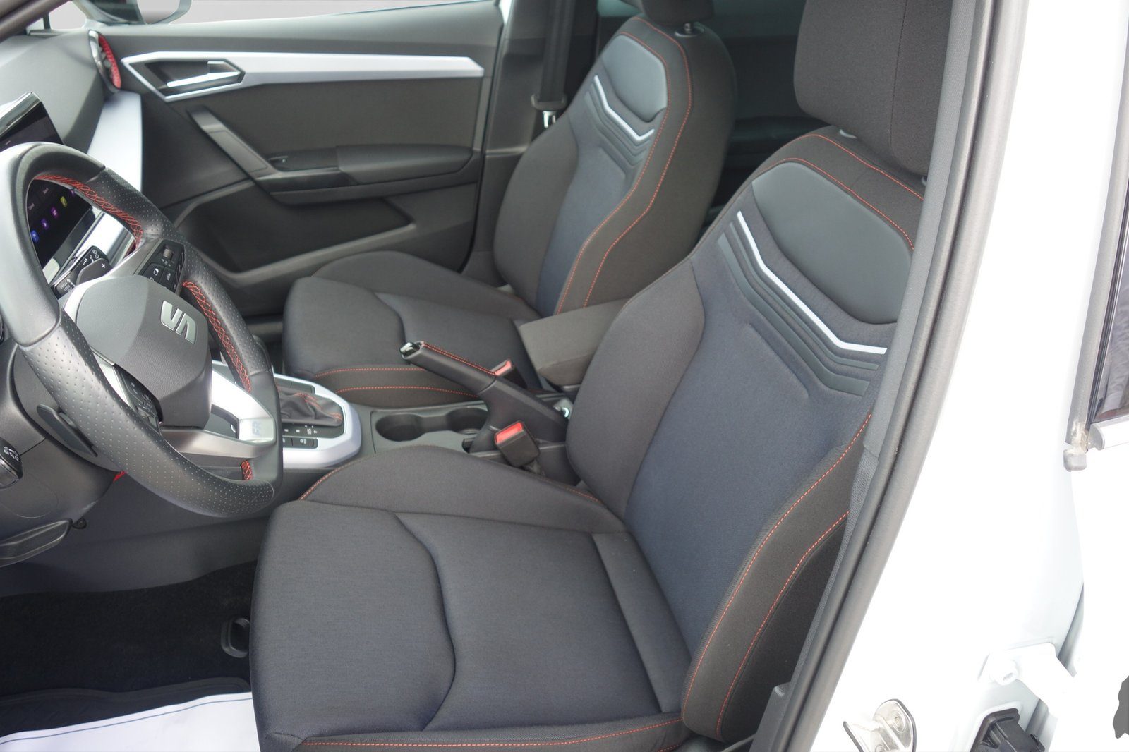 2024 Seat Arona — fotografija 14