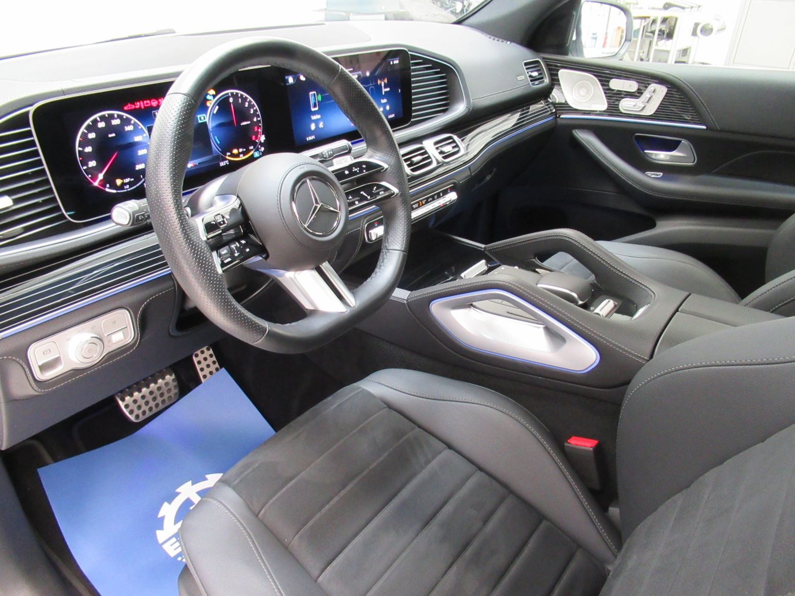 2025 Mercedes-Benz GLE — fotografija 17