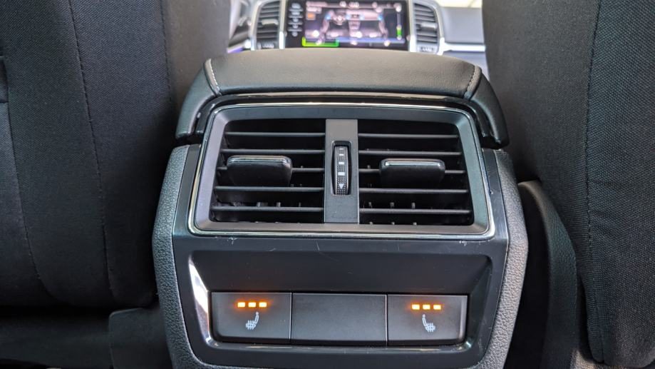 2022 Škoda Karoq — fotografija 29