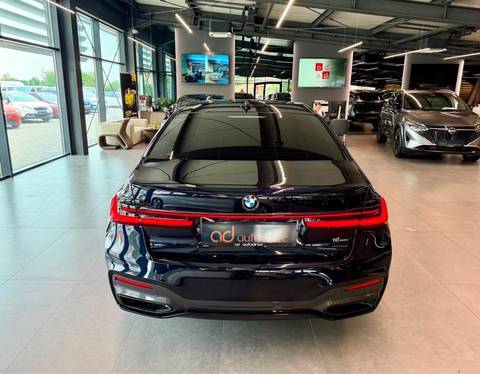 2021 BMW Serija 7 — sličica 6