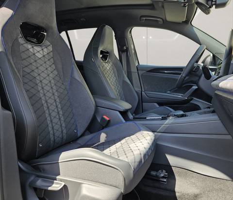 2026 Volkswagen Tiguan R-Line — sličica 14