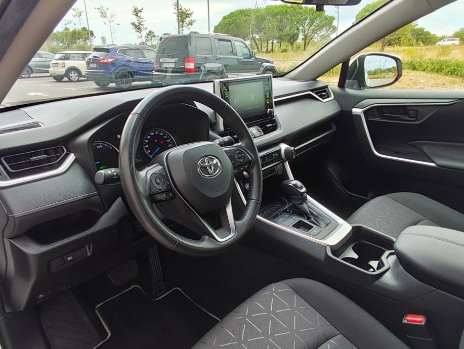 2021 Toyota RAV4 — fotografija 18