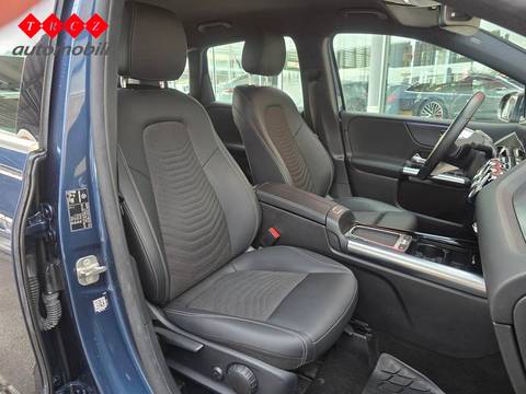 2023 Mercedes-Benz Klasa — sličica 7