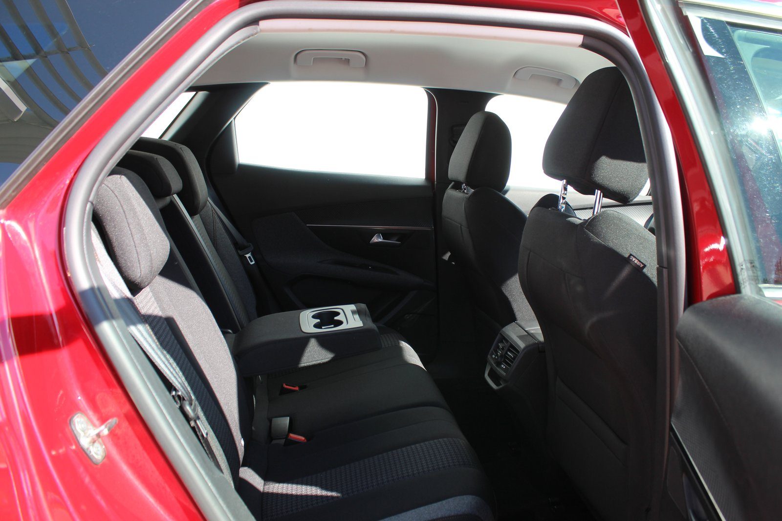 2022 Peugeot 3008 — fotografija 13