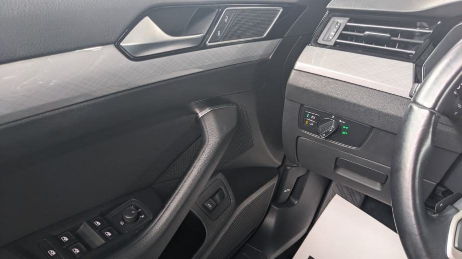 2022 Volkswagen Passat — fotografija 27