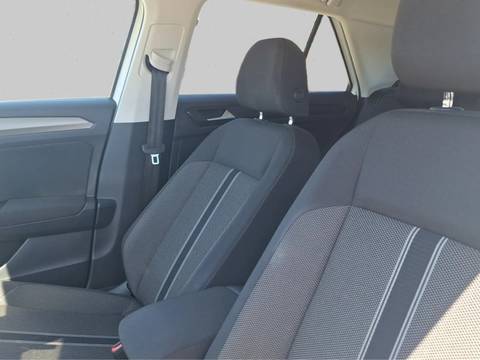 2021 Volkswagen T-Roc — sličica 11