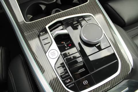 2024 BMW X5 — sličica 21