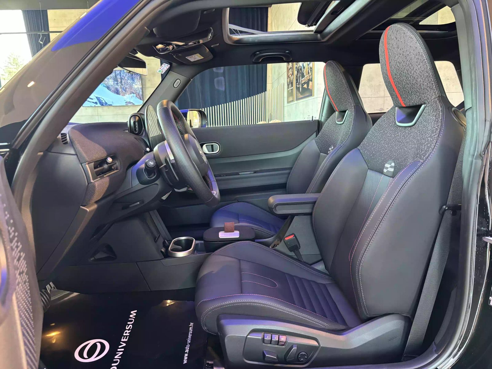 2025 Mini Cooper JCW — fotografija 19