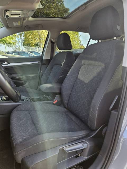 2021 Volkswagen Golf VIII — sličica 22