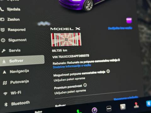 2022 Tesla Model X — sličica 20