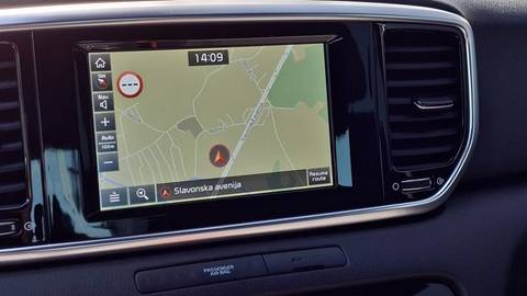 2020 Kia Sportage — sličica 13