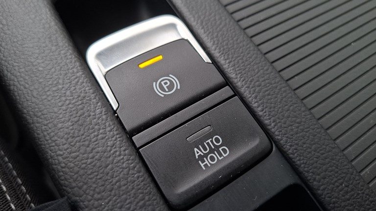 2021 Volkswagen Passat — fotografija 16