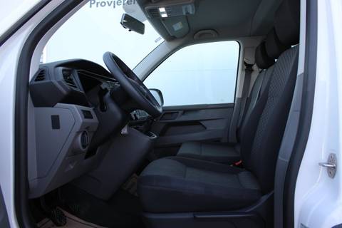 2021 Volkswagen Caravelle — sličica 7