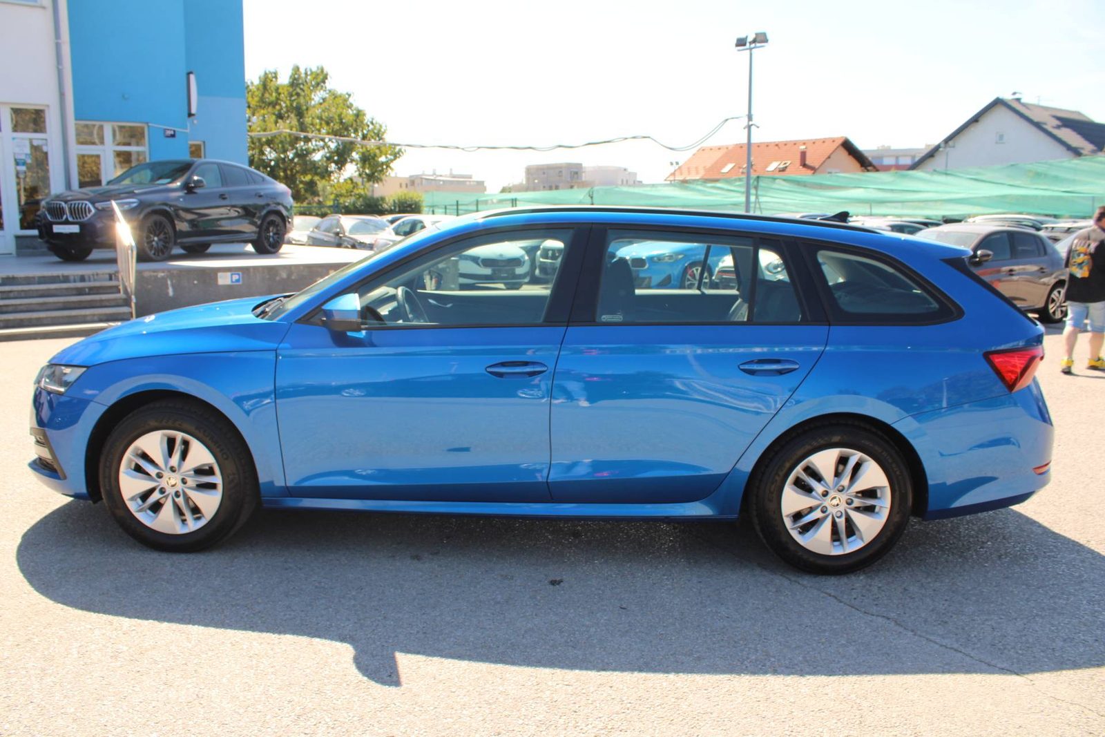 2022 Škoda Octavia Combi — fotografija 8