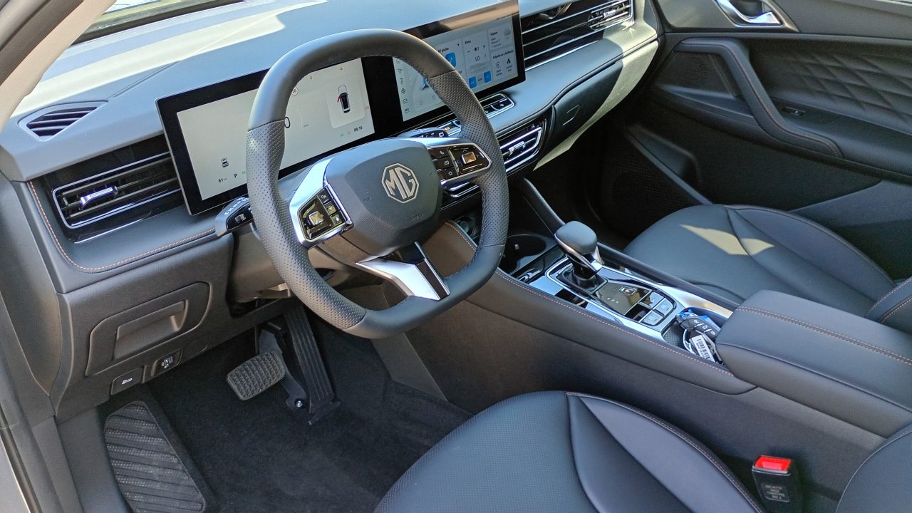 2026 MG HS — fotografija 12
