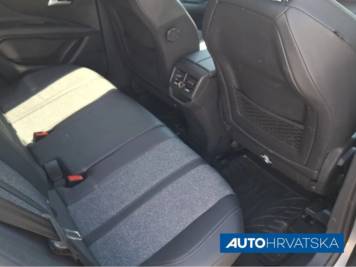 2019 Peugeot 3008 — fotografija 13