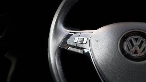 2020 Volkswagen Tiguan — sličica 14