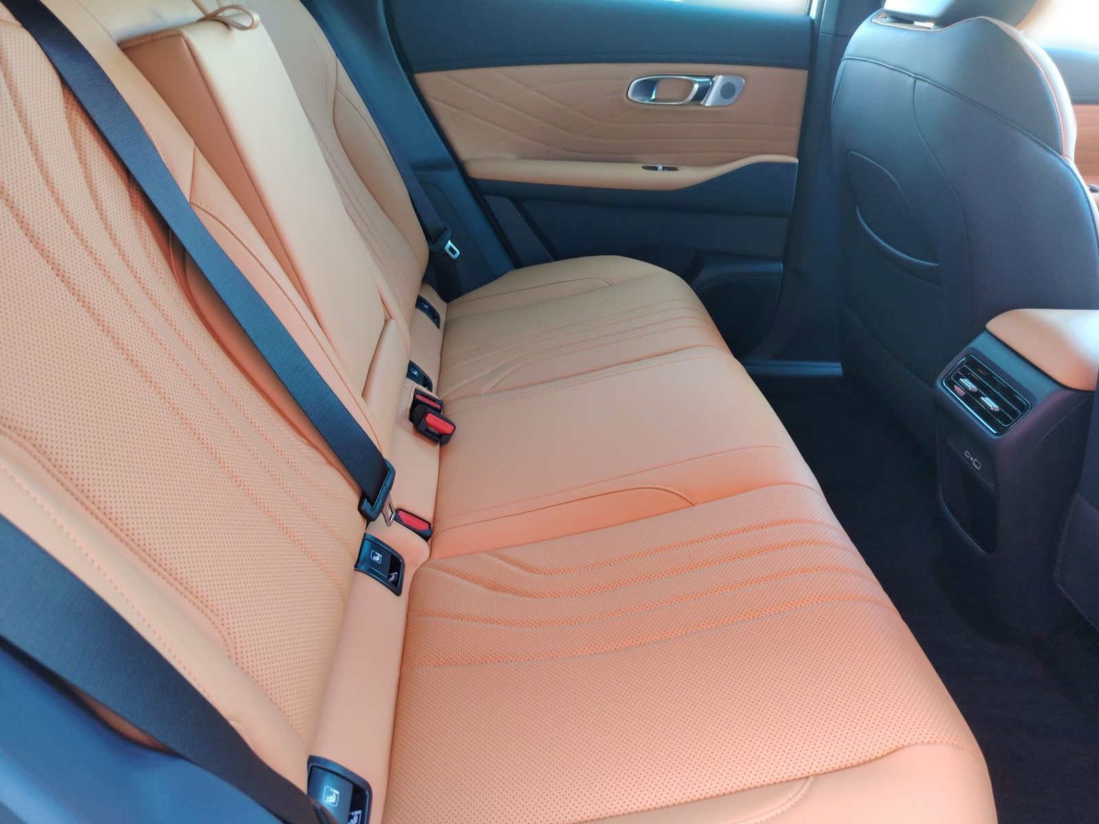 2026 Geely Starray EM-i — fotografija 19