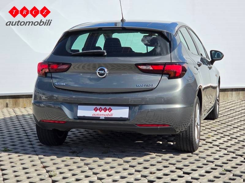 2019 Opel Astra — fotografija 3