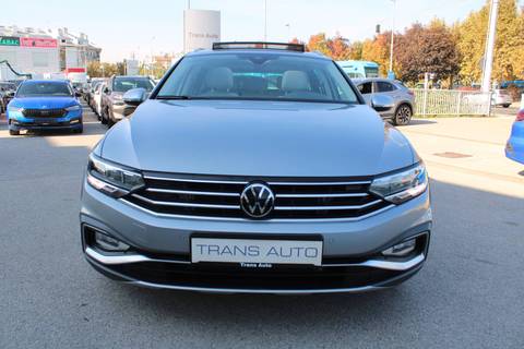 2023 Volkswagen Passat Variant — sličica 2