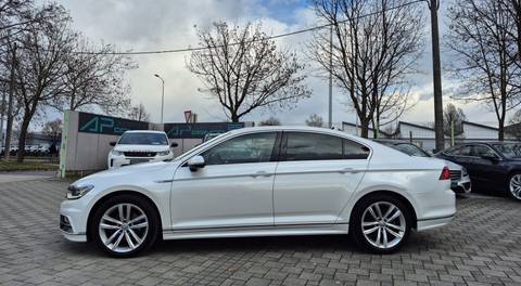 2018 Volkswagen Passat — sličica 3