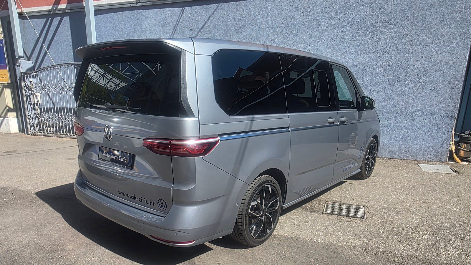 2023 Volkswagen Multivan — fotografija 8