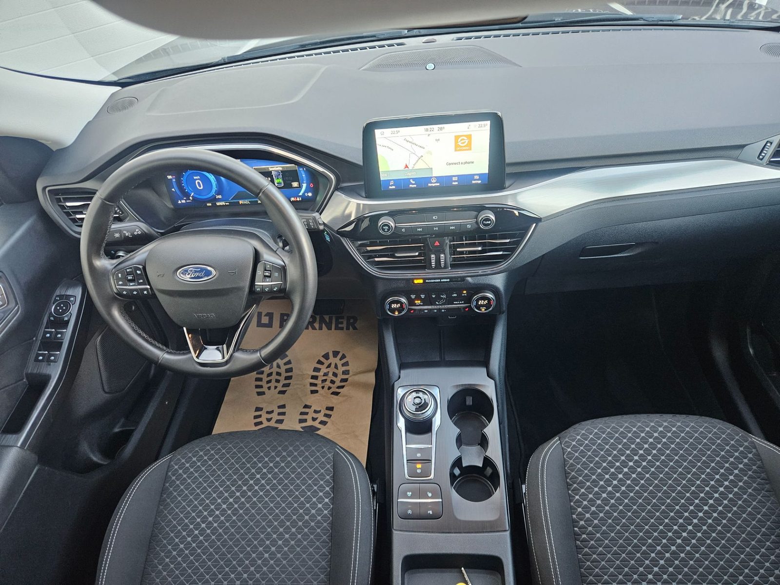 2022 Ford Kuga — fotografija 9