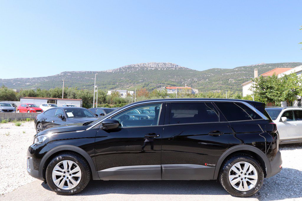 2020 Peugeot 5008 — fotografija 3