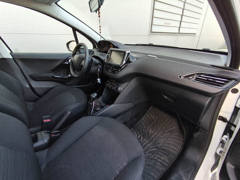 2019 Peugeot 208 — sličica 16