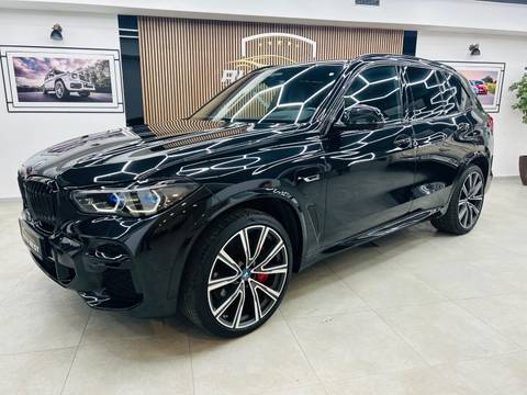 2022 BMW X5 — sličica 2