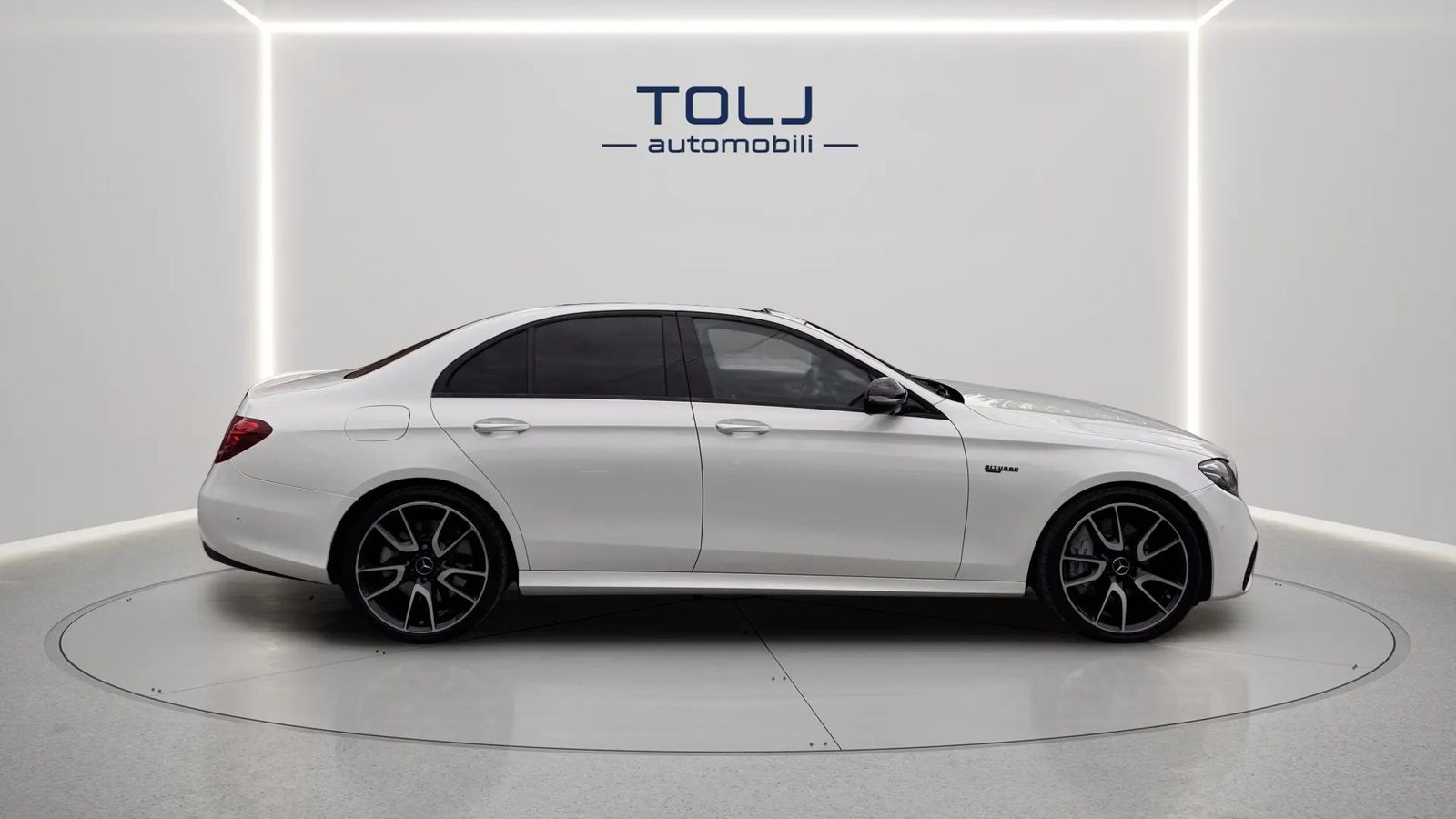 2017 Mercedes-Benz E-klasa — fotografija 4