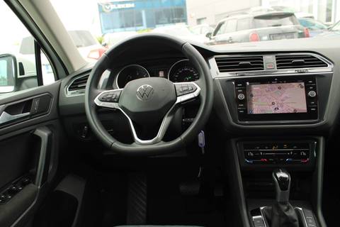 2023 Volkswagen Tiguan — sličica 12