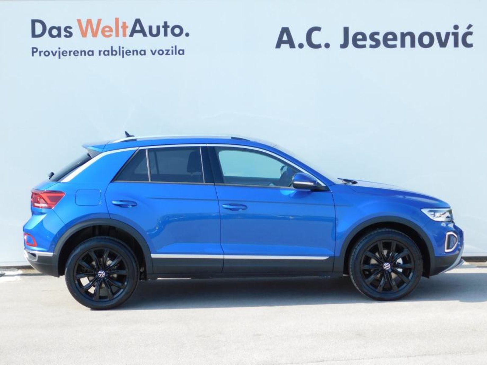 2022 Volkswagen T-Roc — fotografija 4